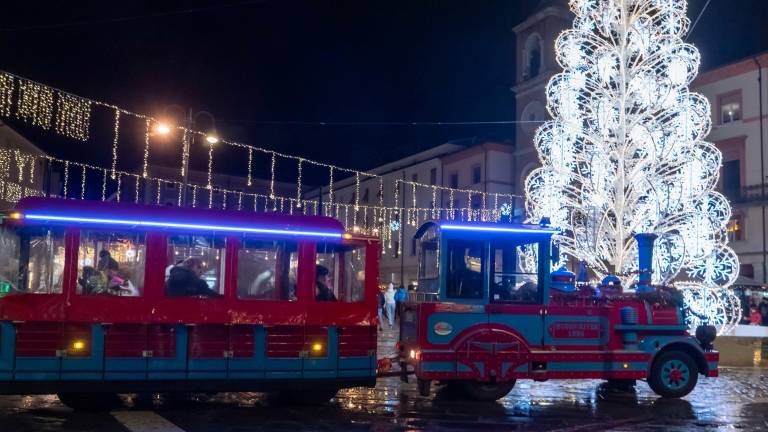 Rimini, dal 5 dicembre torna il trenino natalizio gratuito. Ecco dove si prende