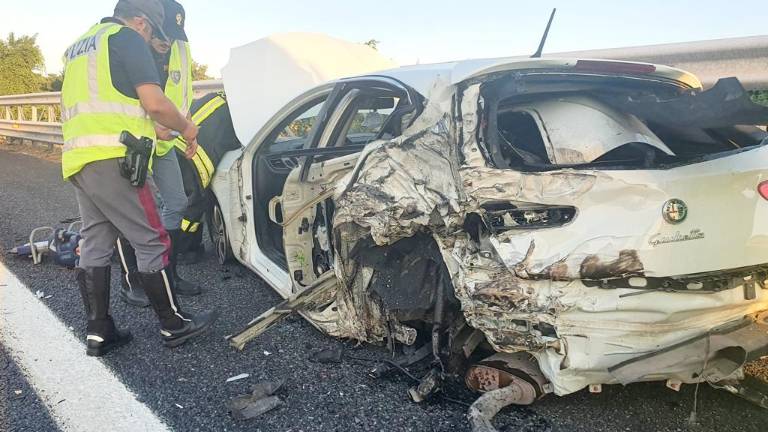 Cattolica. Auto in panne tamponata due feriti, A14 coda di 10 chilometri