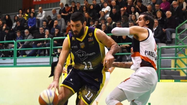 Basket B, c'è Filippini sotto i tabelloni della Rekico