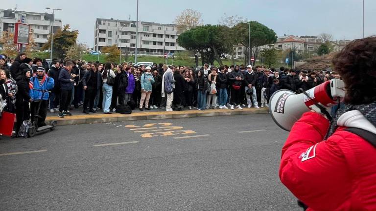 Una protesta al liceo Serpieri