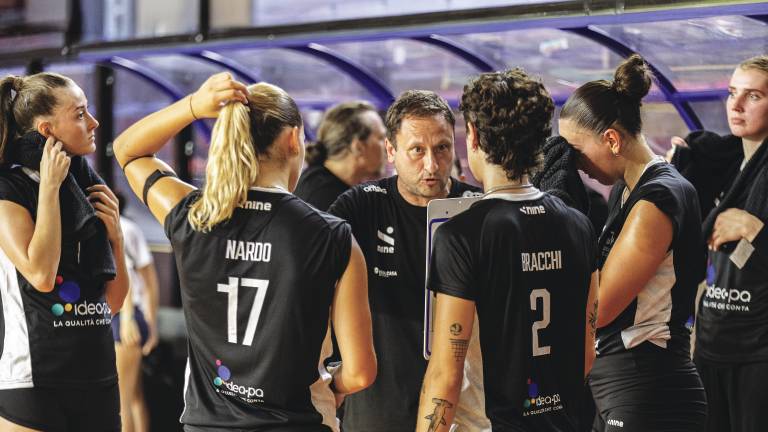 Volley A1 donne, il coach della Omag Massimo Bellano: “Testa, cuore e nessun timore reverenziale lotteremo su ogni palla”