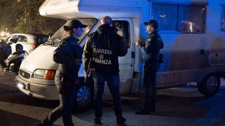 Imola, per Halloween la Finanza sequestra 120 dosi di droghe da spacciare