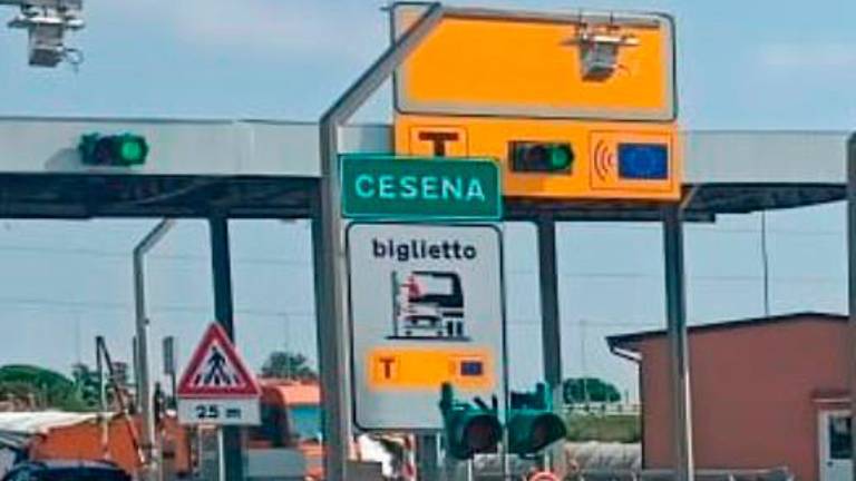 Autostrada A14: chiusure notturne per la stazione di Cesena