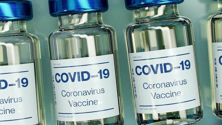 Covid, dalla prossima settimana le prenotazioni del vaccino per gli under 40