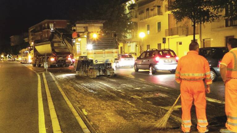 Ponte della Resistenza, lunedì sparisce il semaforo