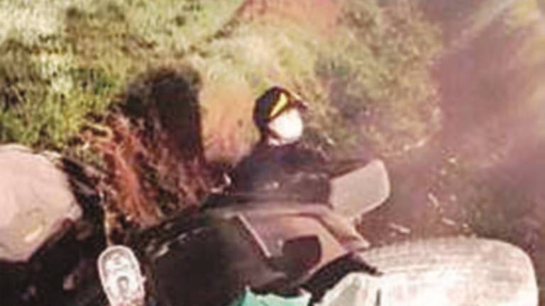 Con l'auto nel canale, muore una 35enne