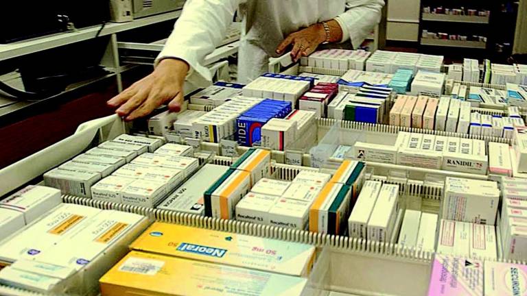 Ravenna, cinque farmacisti non vaccinati sospesi dall'Ordine