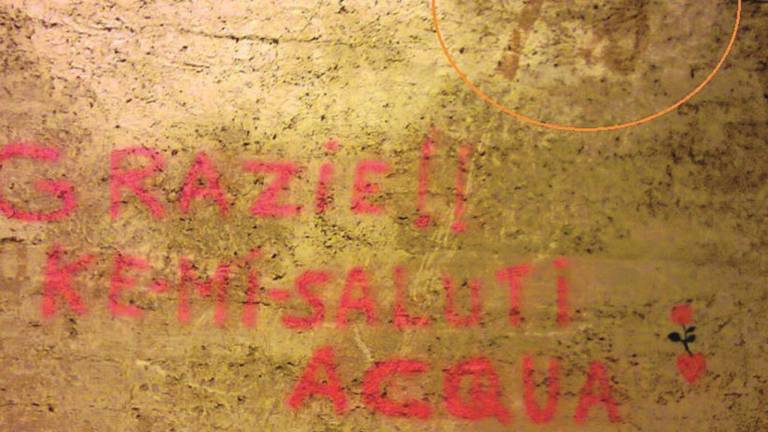 Graffiti nelle gallerie Borgo e Montalbo