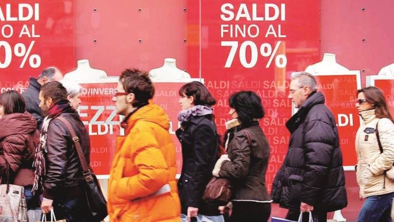 Partiti i saldi, a Cesena i commercianti sperano nella ripresa dei consumi