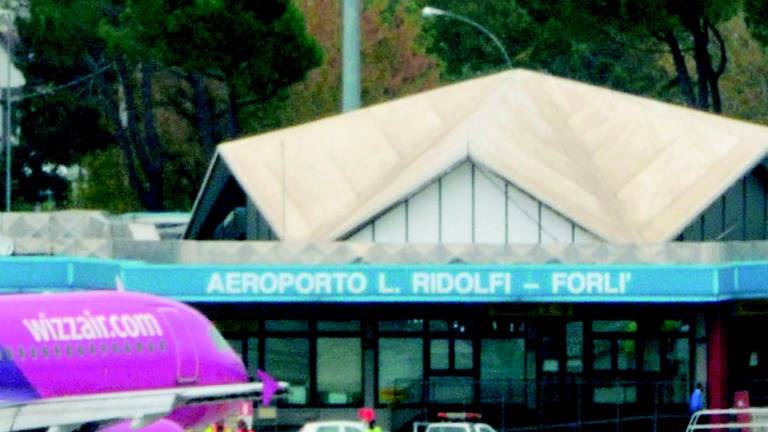 Aeroporto di Forlì, anticipata occupazione per la società F.A.