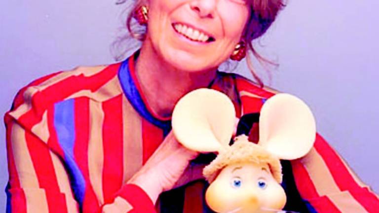 Topo Gigio e la sua mamma per la festa finale