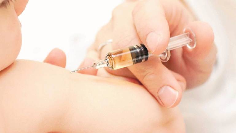 Non fanno vaccinare i figli: 190 genitori segnalati dall'Ausl alla Procura