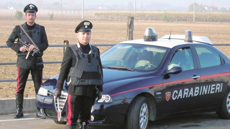 Truffe ai negozianti, i carabinieri di Imola denunciano banda