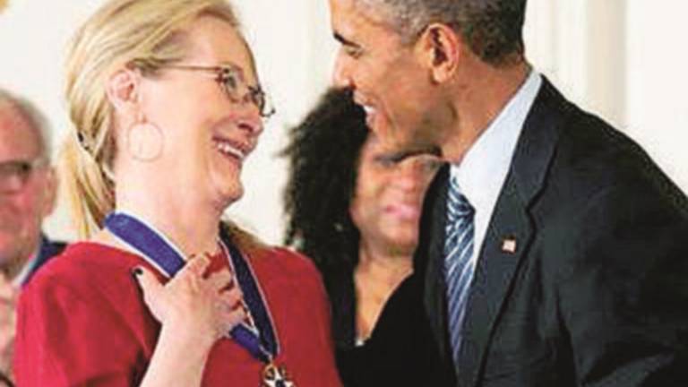 Meryl Streep premiata da Obama veste Ferretti