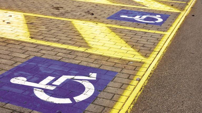 Parcheggi per disabili, 750 violazioni