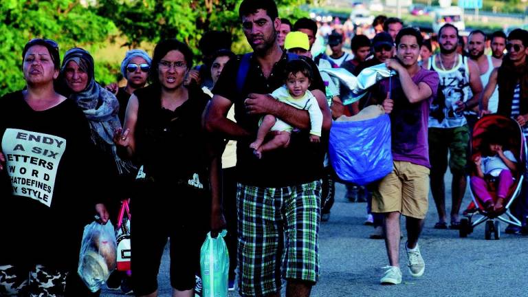 Approvata legge regionale per i profughi