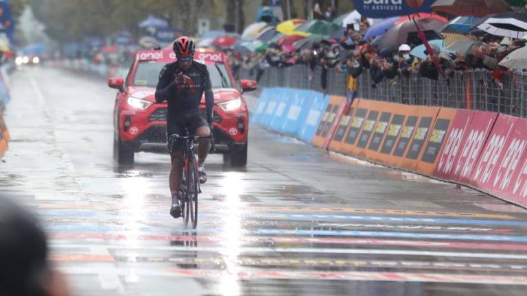 Ciclismo, Giro d'Italia: Narvaez vince a Cesenatico