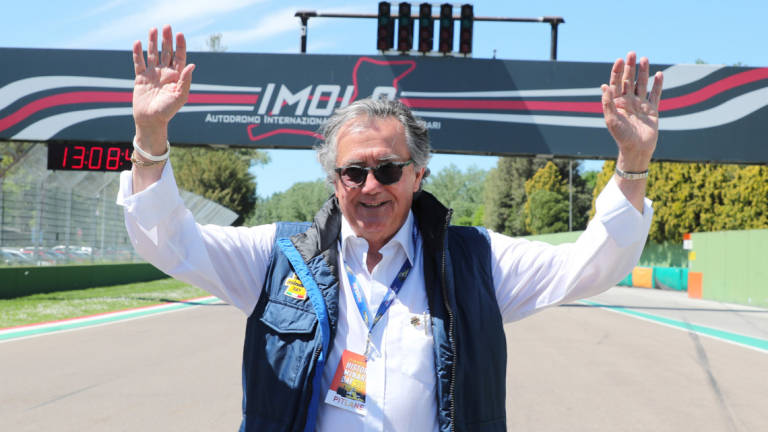 Formula Uno, Minardi: Bene il 21 maggio, c'è un mese in più per lavorare
