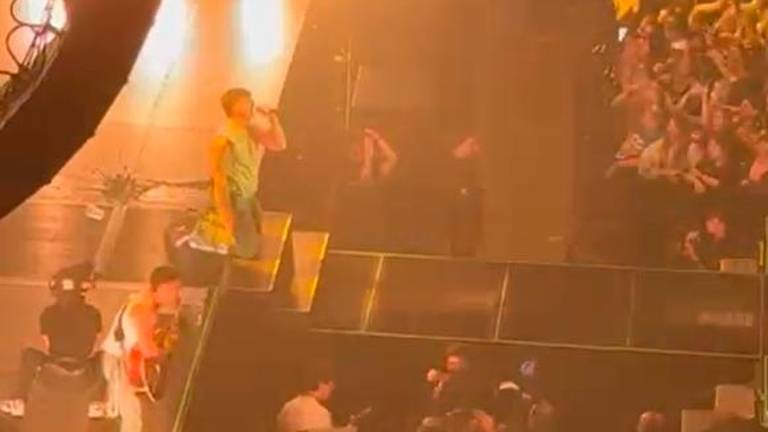 Olly durante il concerto a Pesaro