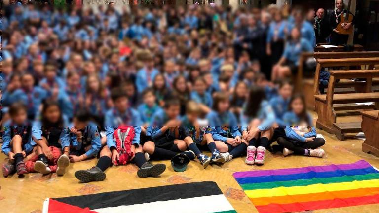 Ravenna, Ancarani protesta con il vescovo per gli scout e la bandiera palestinese in chiesa: «Messaggio pericoloso»