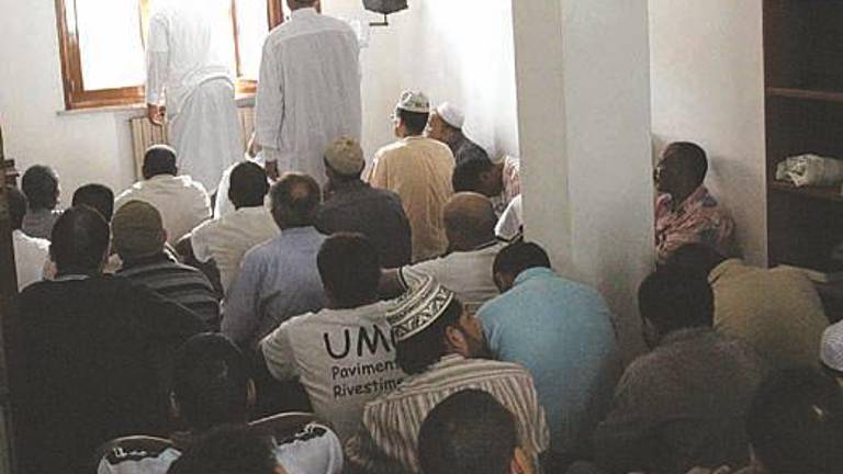 La moschea in via Giovanni XXIII