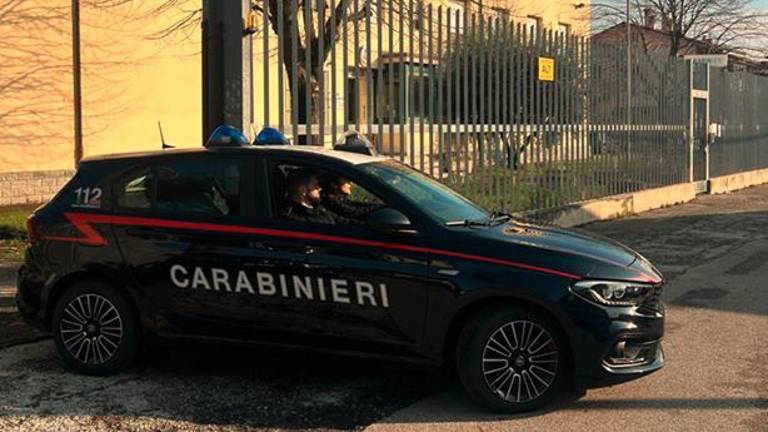 Forlì. Stalking alla ex compagna: ora è ai domiciliari con il braccialetto elettronico