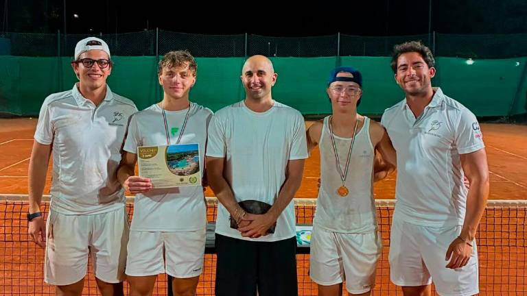 Le premazioni del torneo del Forum con le racchette di legno