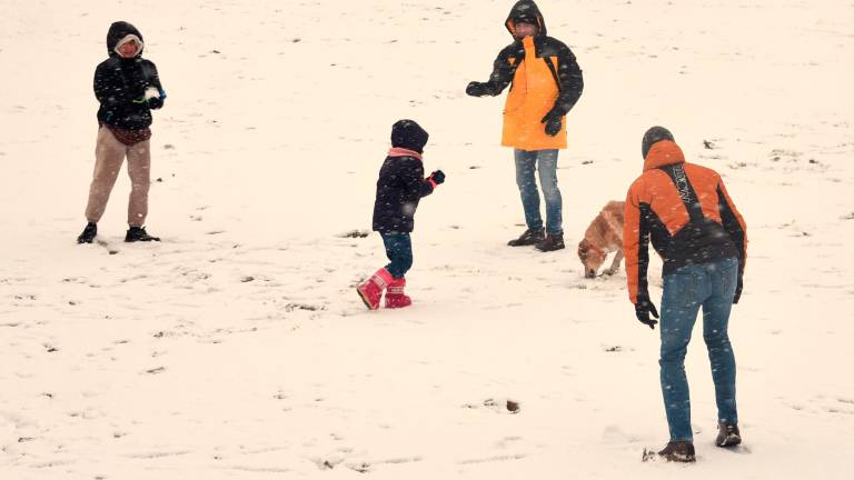 Rimini sotto la neve, la spiaggia è un parco giochi FOTOGALLERY Migliorini
