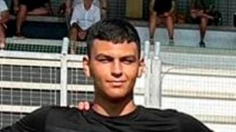 Ravenna, il 17enne morto era un bagnino: “Ha salvato un uomo un mese fa, un ragazzo d’oro”