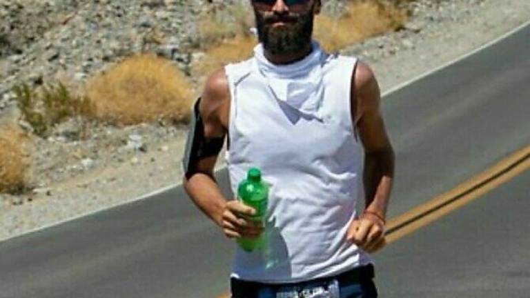 Di corsa per 217 km: grande impresa all'ultra maratona californiana per il medico di Cesena