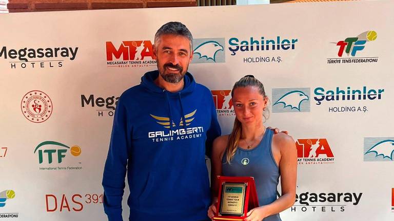 Tennis, Mazzola battuta nella finale di Antalya