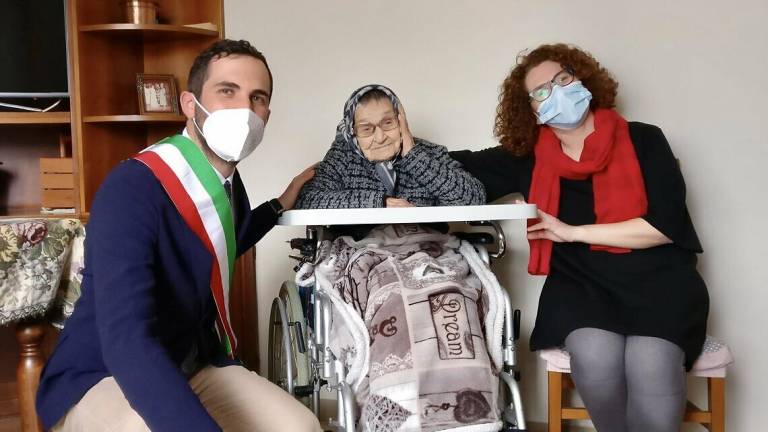 É la donna più longeva di Cesena: nonna Rosa compie 106 anni