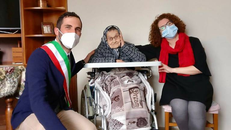 É la donna più longeva di Cesena: nonna Rosa compie 106 anni