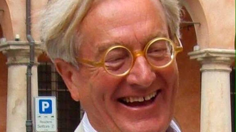 Addio a Romano Montroni, una lunga carriera fra i libri. Il cordoglio della Regione