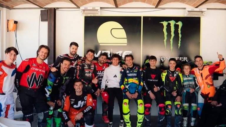 Generazione di fenomeni: Bezzecchi nel club dei grandi d’Italia con Antonelli e Sinner