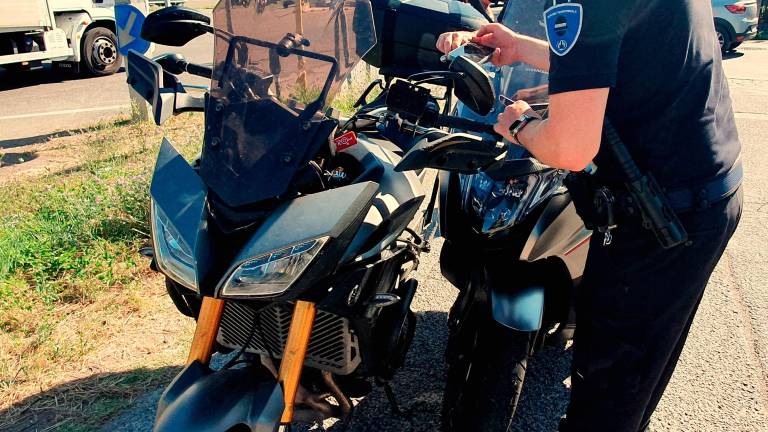 Rimini. Scontro tra una moto e uno scooter, un ferito grave