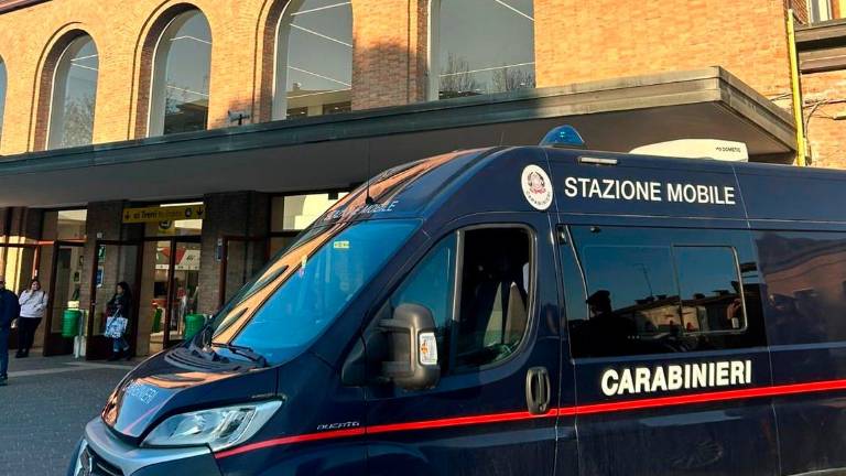 Sicurezza a Ravenna, stazione mobile dei Carabinieri operativa alla stazione