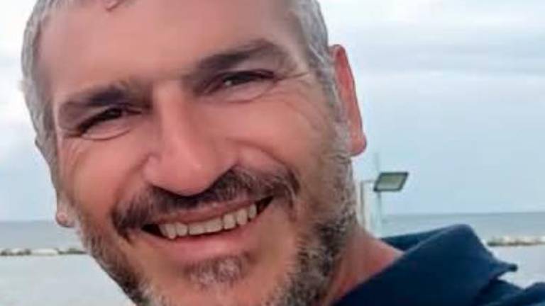 Scomparso da giorni e trovato senza vita nel suo camper a Cesenatico