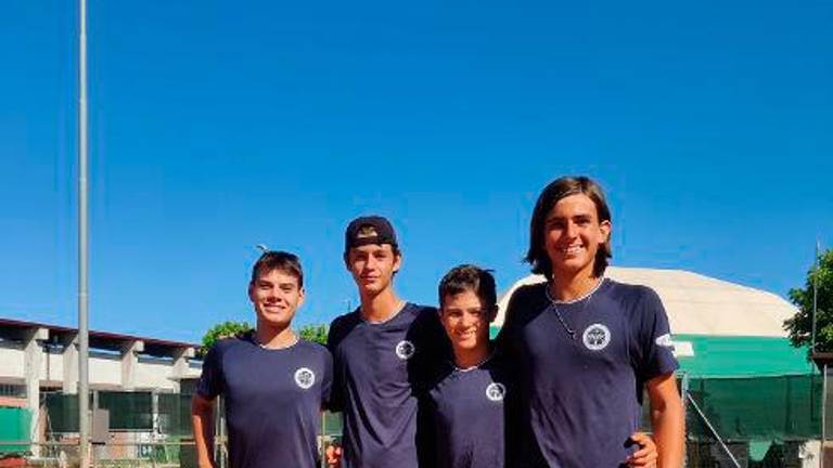 La squadra Under 16 maschile del Ct Massa