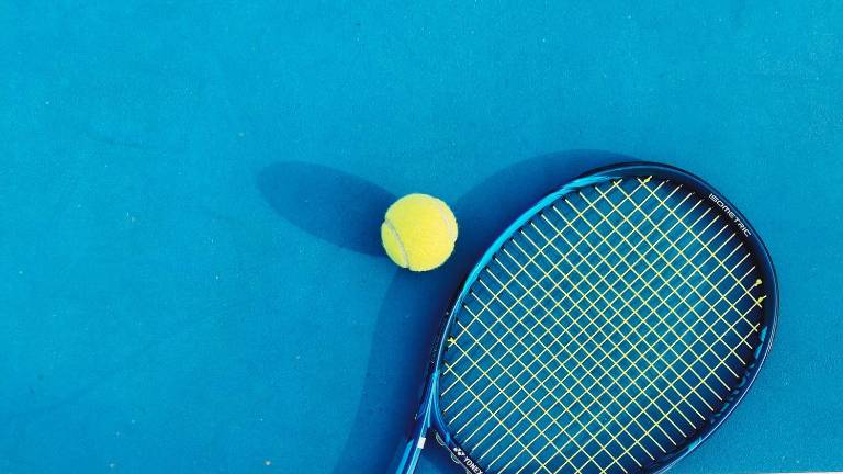 Tennis, Legnani è nei quarti al Paradiso