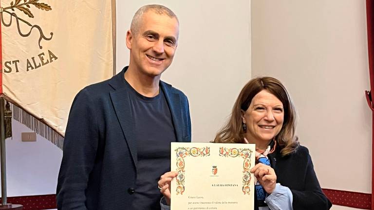 Il sindaco Jamil Sadegholvaad con Laura Fontana