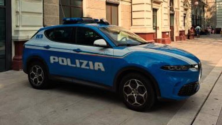 Rimini, rintracciato in centro dalla Polizia: deve scontare quasi 5 anni di carcere per droga
