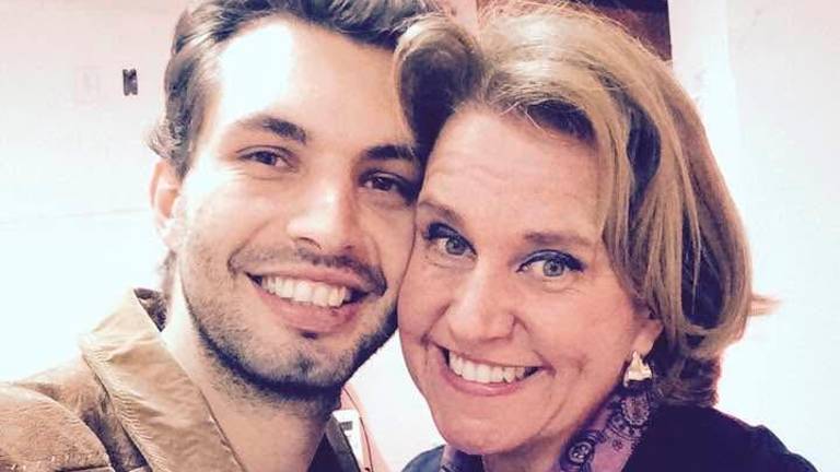 Rimini, Silas Massini star sui social con radici romagnole: ecco il prof da un milione di visualizzazioni