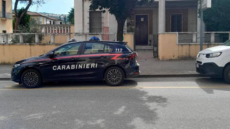 Predappio, pugni e graffi ai Carabinieri durante un controllo: 32enne arrestato