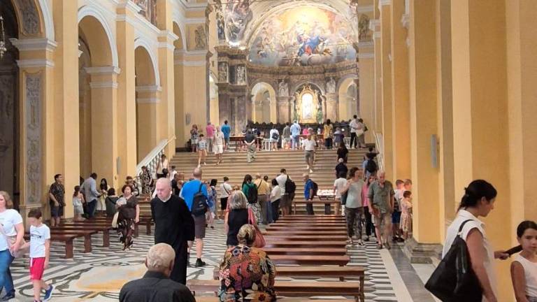 Madonna del Monte: tantissimi i fedeli in ascesa dalle Scalette per l’Assunta a Cesena