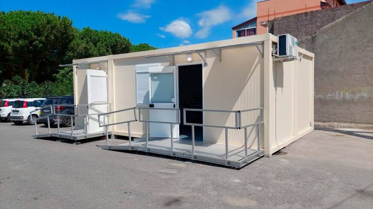 Tredozio, dopo il terremoto, l’ufficio postale si sposta nel container