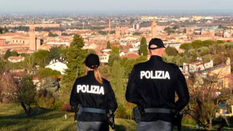 Agenti della polizia