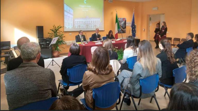 L’incontro del giudice della Consulta, Stefano Petitti, con gli studenti del liceo Monti