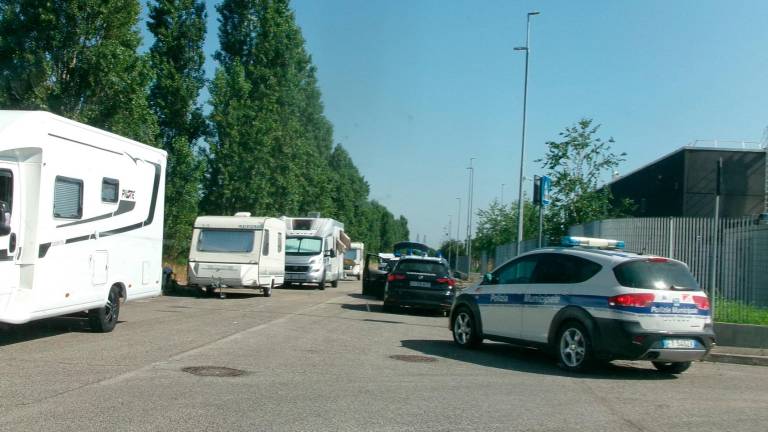Longiano, transenne contro le soste delle carovane dei nomadi