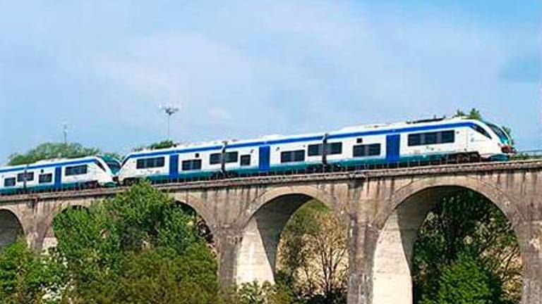 Nuovi collegamenti diretti in treno tra Ravenna e Firenze dal 12 luglio nel segno di Dante: gli orari compatibili per andata e ritorno in giornata